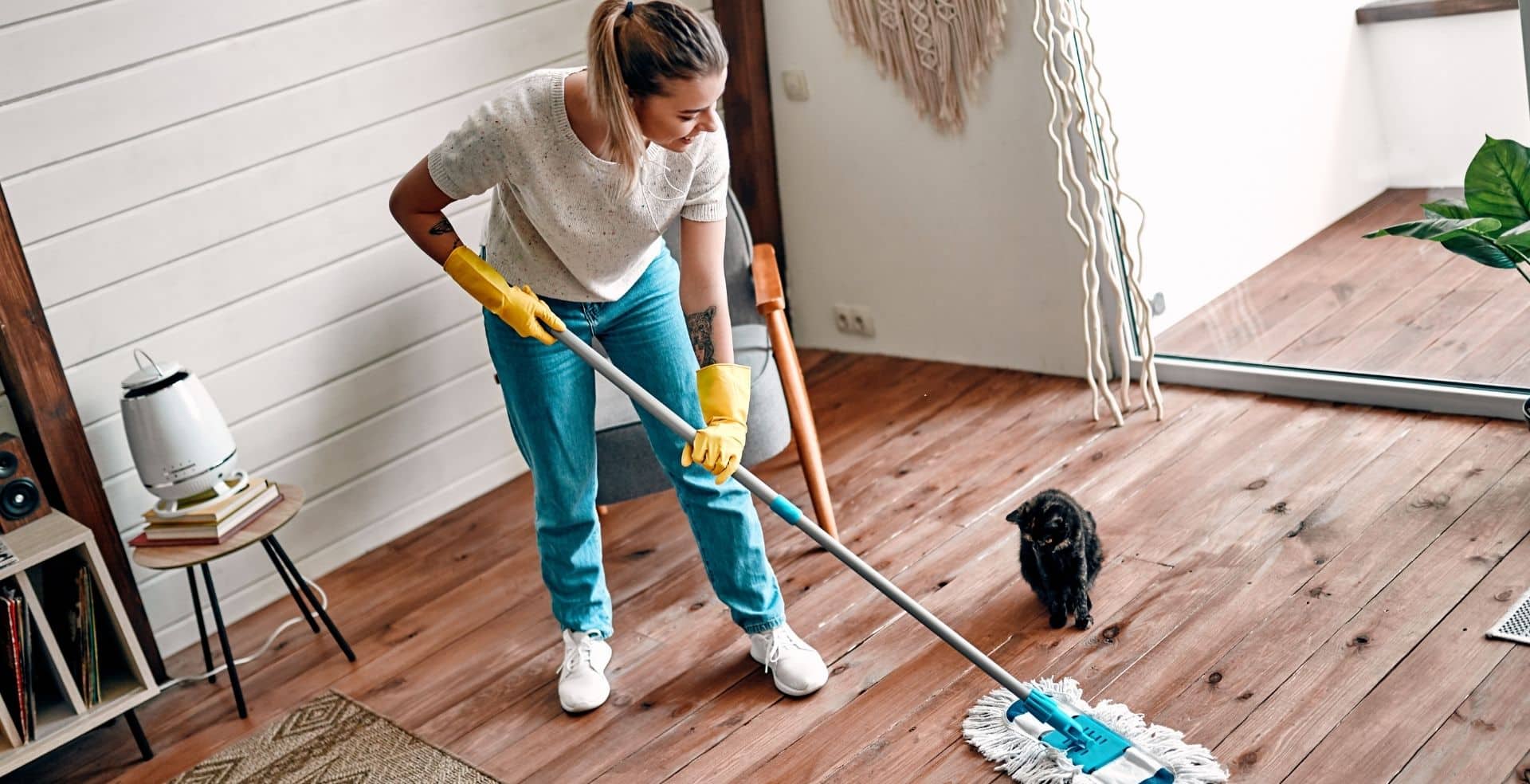 Simple Cleaning Schedule Tips for Family Homes