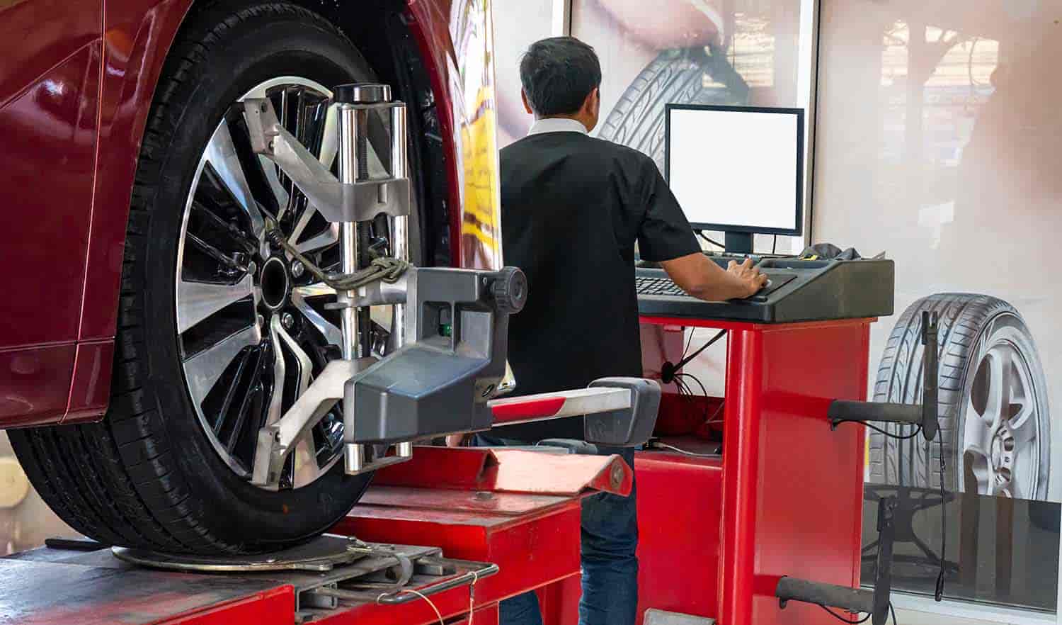 Simple Wheel Alignment Signs Every Driver Should Notice