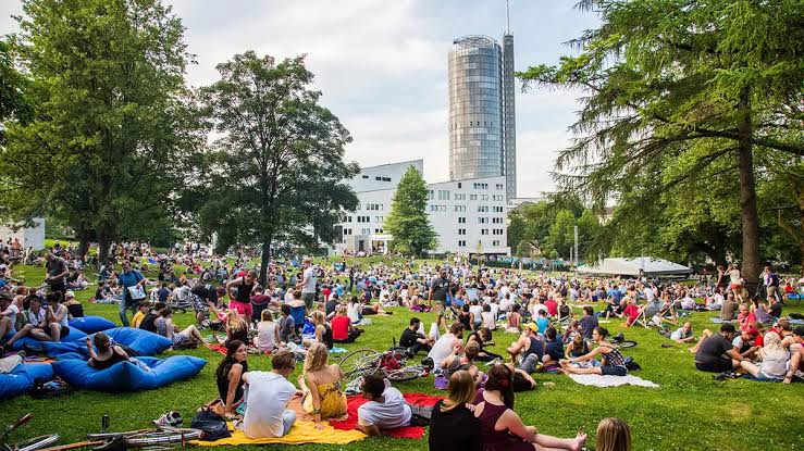 Forgotten Public Spaces That Once Brought Neighborhoods Together